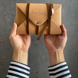 Wild Paper | stripe closing | size L | 15x23cm | 6×9″ | vegan fabric envelope for prints | handmade photography pouch