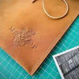Epic Leather | cord closing | size S | 10x15cm | 4×6″ | real leather envelope for prints | handmade photography pouch