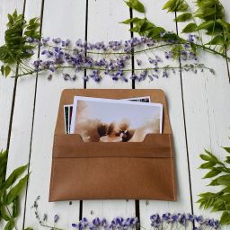 Secret Leather | strap closing | size M | 13x19cm | 5×7″ | real leather envelope for prints | handmade photography pouch